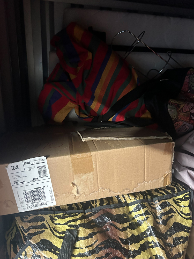 StorageMart Hove Storage Facility auction IB-5869 11