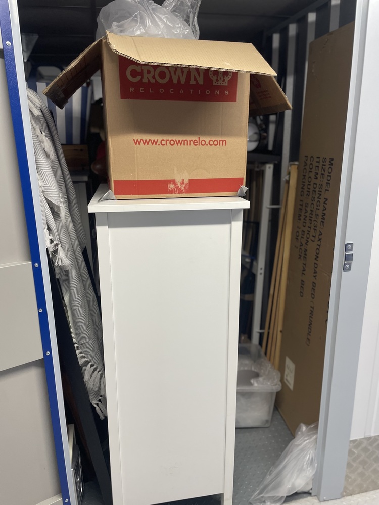 Bow Storage Unit auction IB-6618
