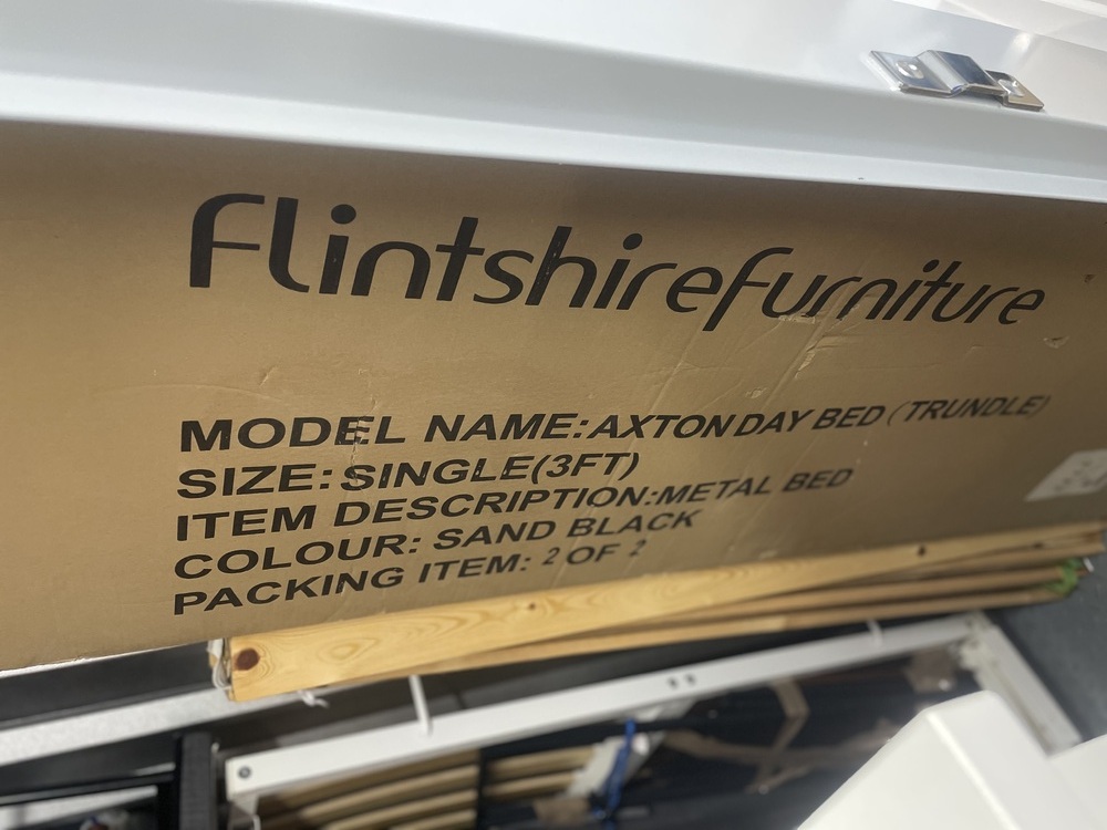 Bow Storage Unit auction IB-6618 22