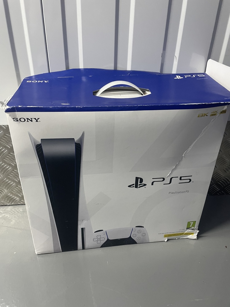 Bow Self storage unit auction IB-7431