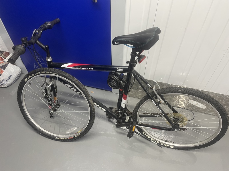 Bow storage facility unit auction IB-9563