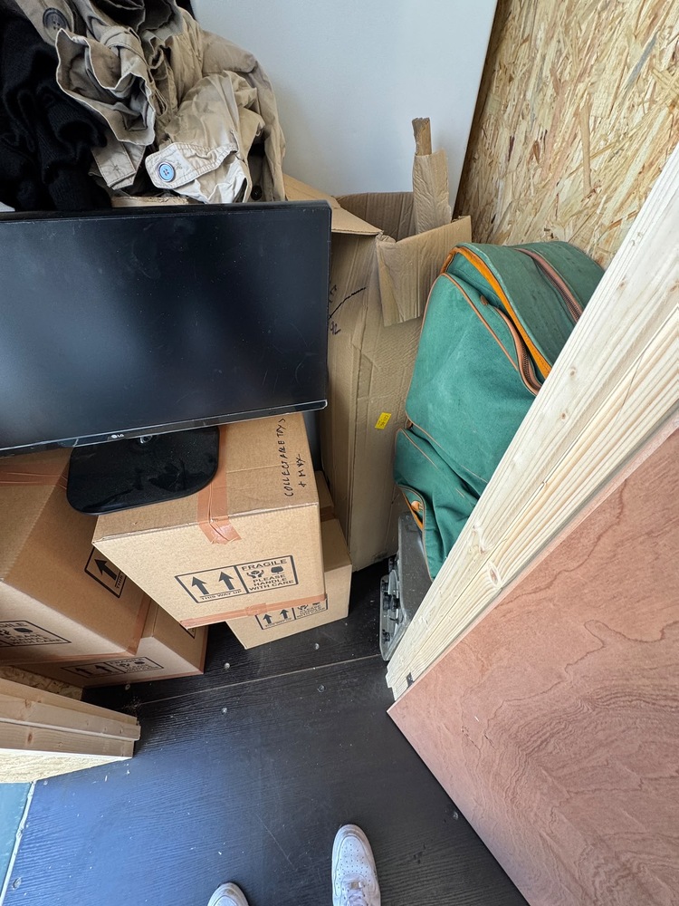 StandBy Self Storage Crawley storage facility unit auction IB-4477