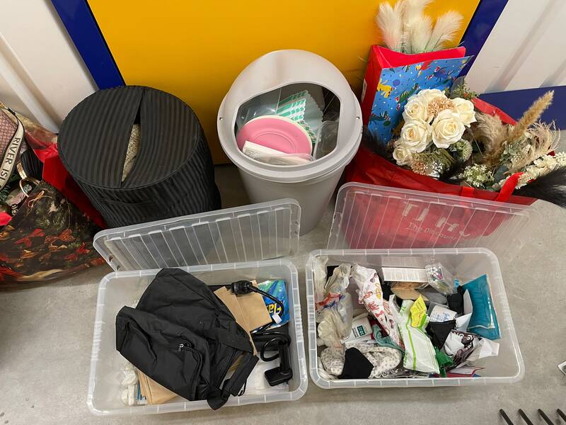 Ipswich storage facility unit auction IB-8465 16