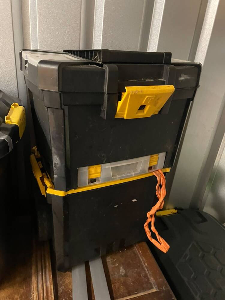 Ipswich Self storage unit auction IB-2572 13
