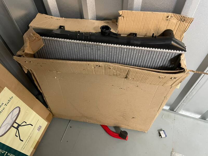 Ipswich Storage auction IB-3832 10