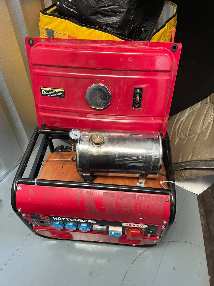 Ipswich Storage auction IB-7751 20