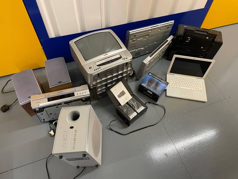 Ipswich storage facility unit auction IB-3540