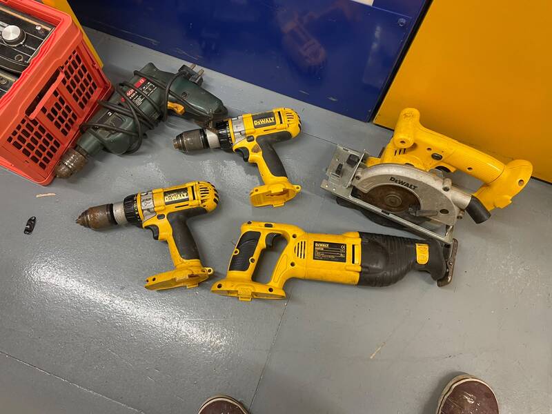 Ipswich Storage auction IB-7500