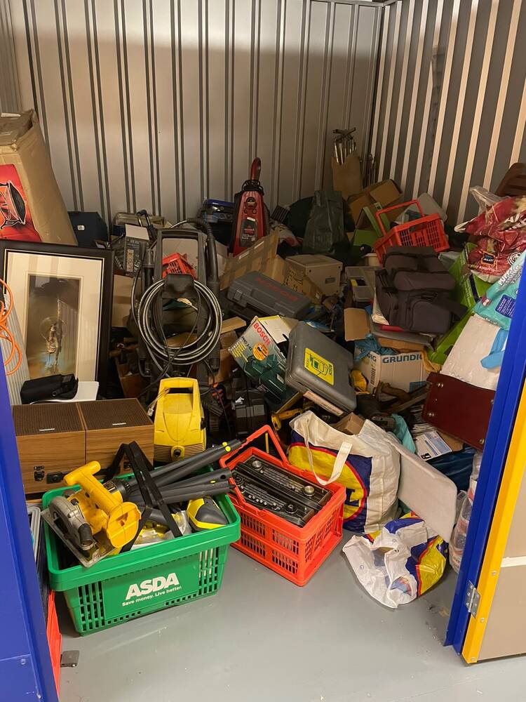 Ipswich Self storage auction IB-7500