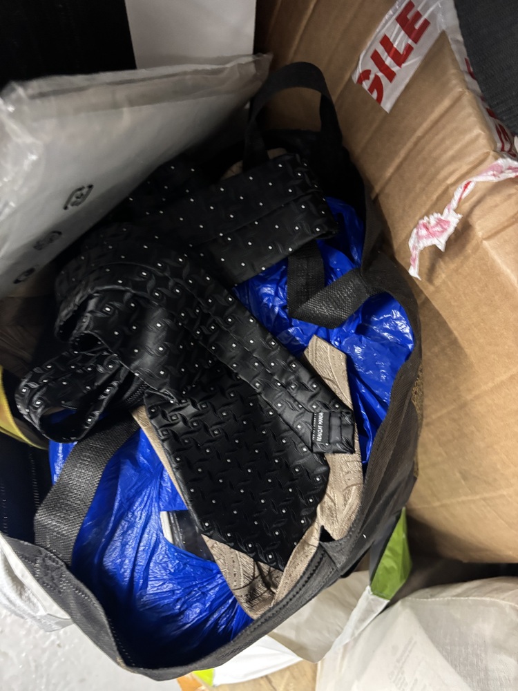 Paddington Self storage unit auction IB-1247