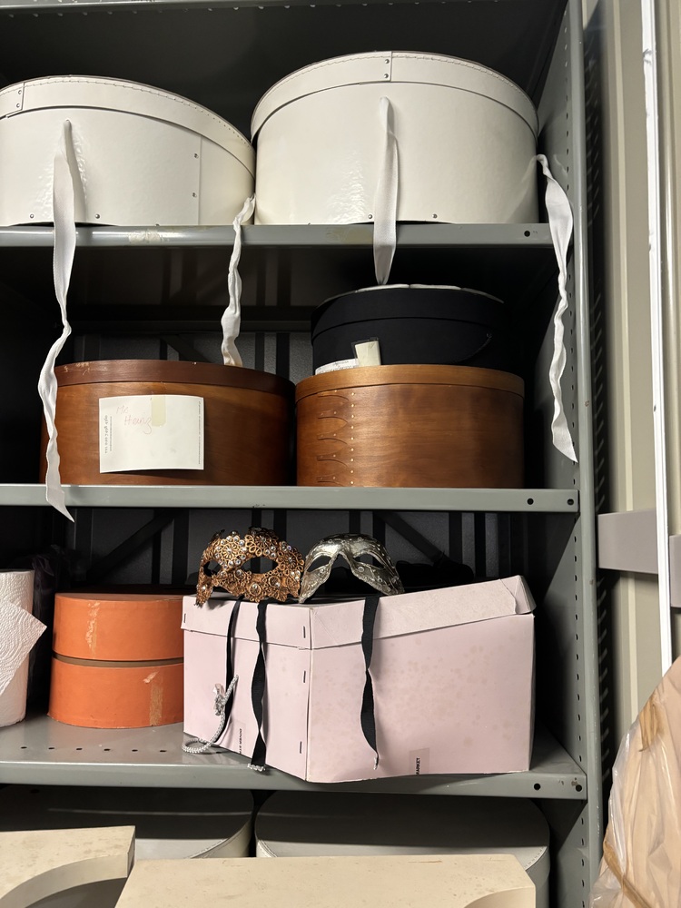 Paddington Self storage unit auction IB-8710