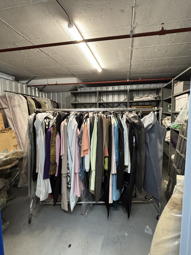 Paddington Self storage auction IB-8710