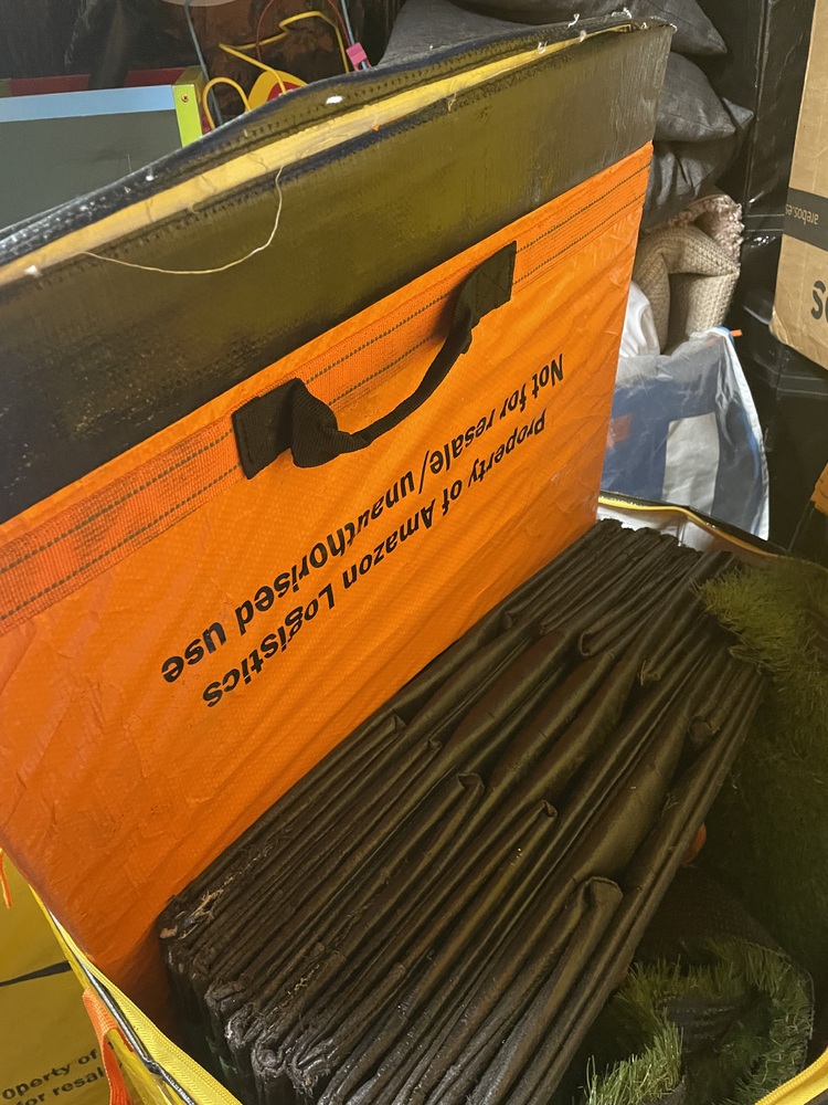 Enfield Self storage unit auction IB-7529 23