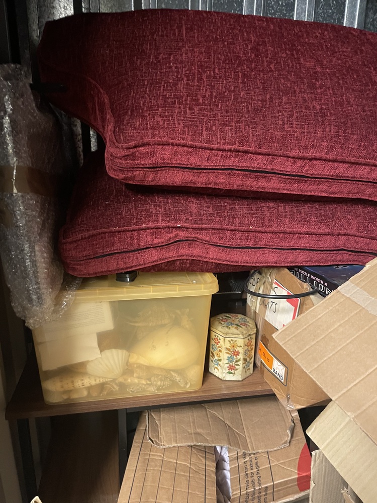 Enfield Self storage auction IB-6592
