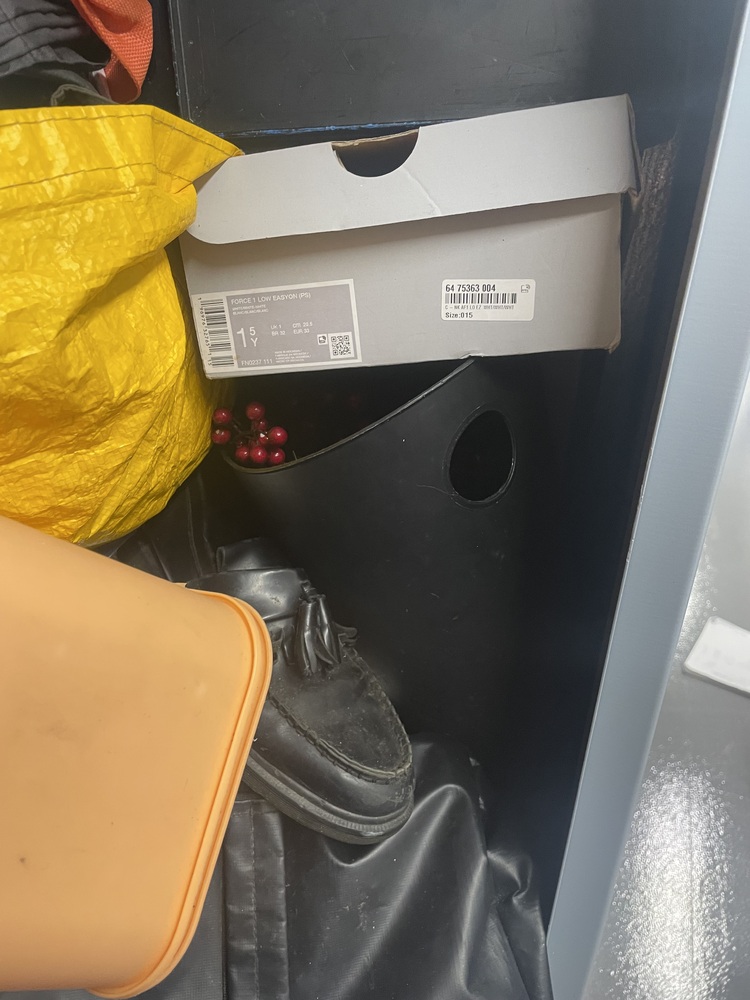 New Southgate (Bounds Green) storage facility unit auction IB-1297