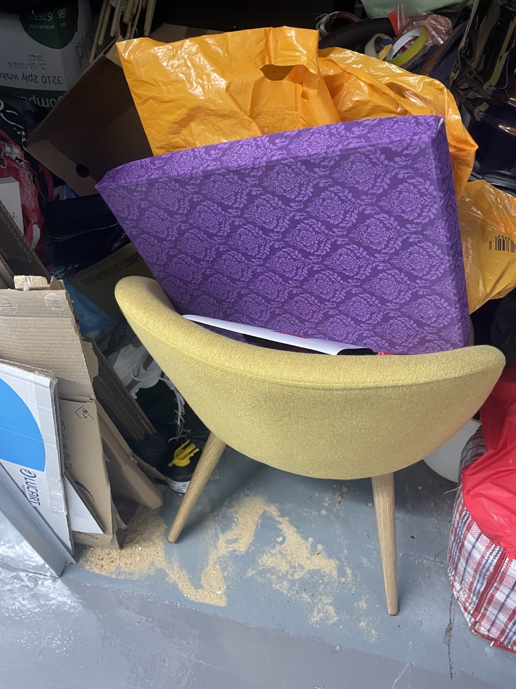 Edgware Self storage auction IB-1327