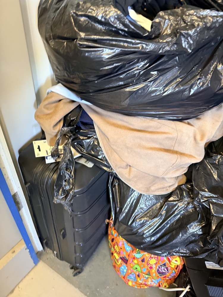 StorageMart Brighton (Hyde Business Park) Self storage auction IB-3015