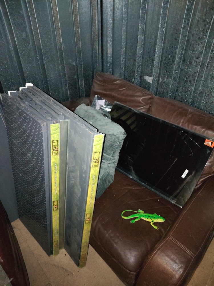 StorageMart Brighton (Hyde Business Park) Self storage unit auction IB-9250