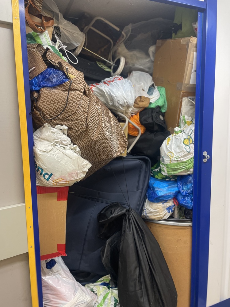 Charlton Self storage unit auction IB-1361