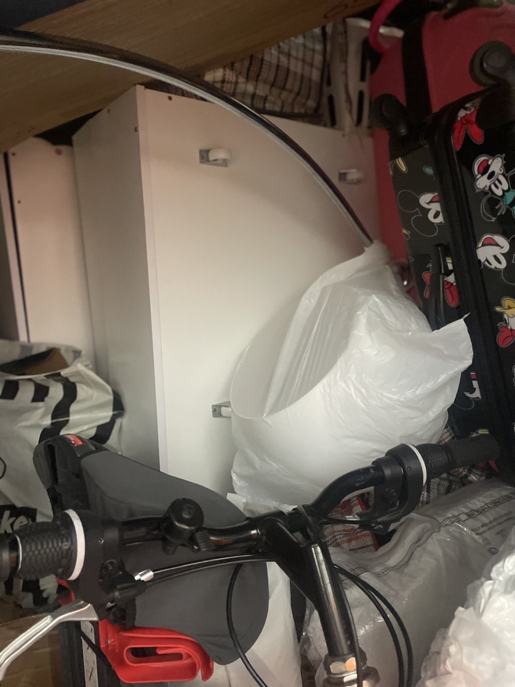 Croydon Storage auction IB-2442