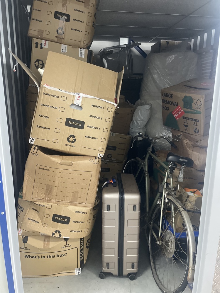 Mitcham Storage Unit auction IB-3031
