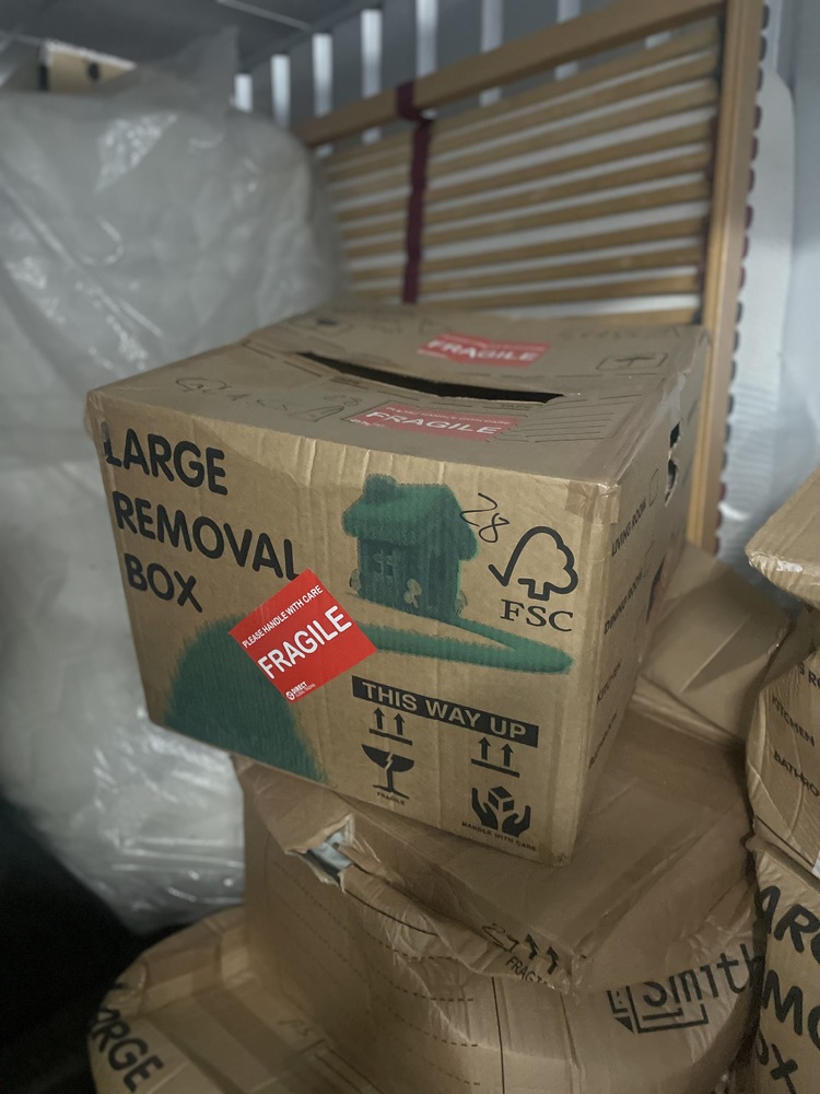 Mitcham storage facility unit auction IB-3031