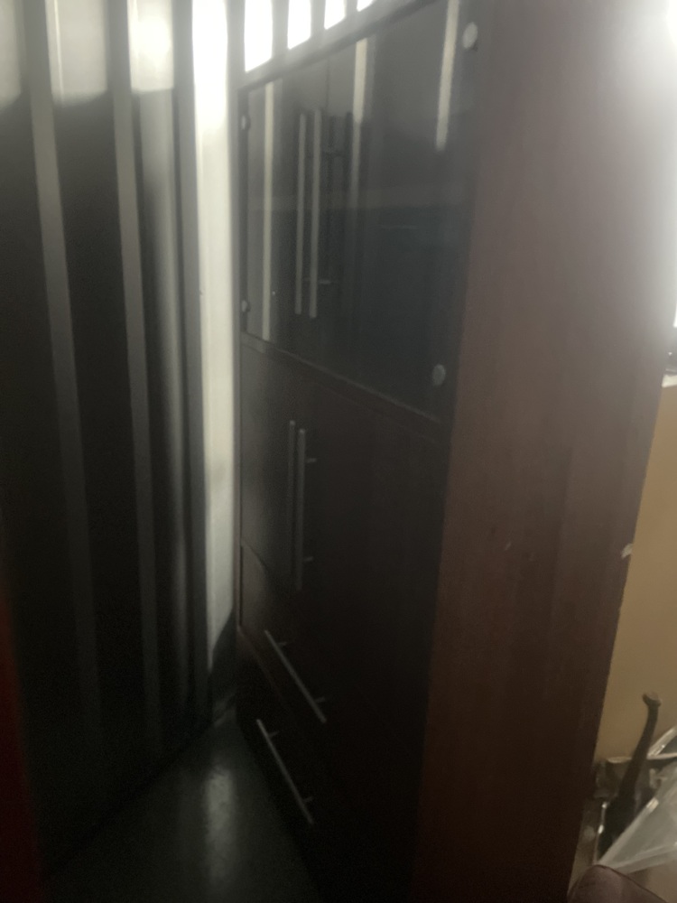 Carshalton Storage auction IB-9297