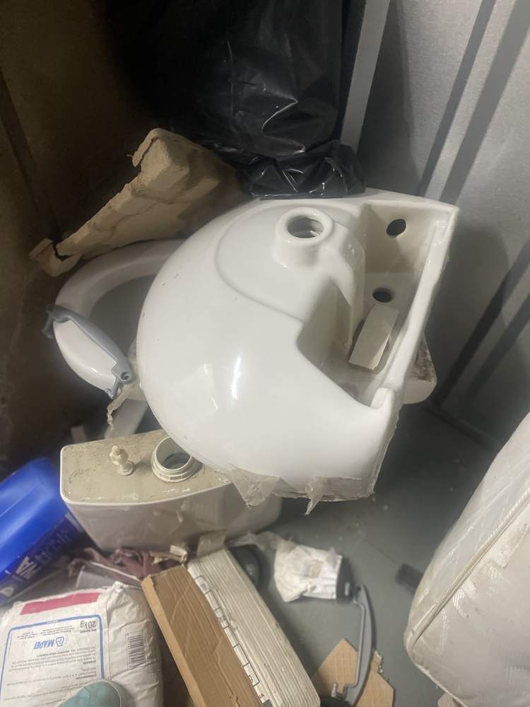 Carshalton Self storage facility auction IB-9297