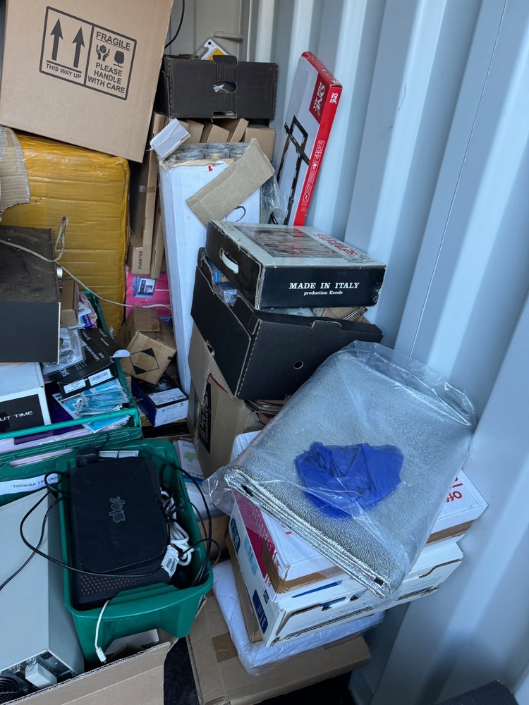 StandBy Self Storage Croydon Self storage unit auction IB-8872