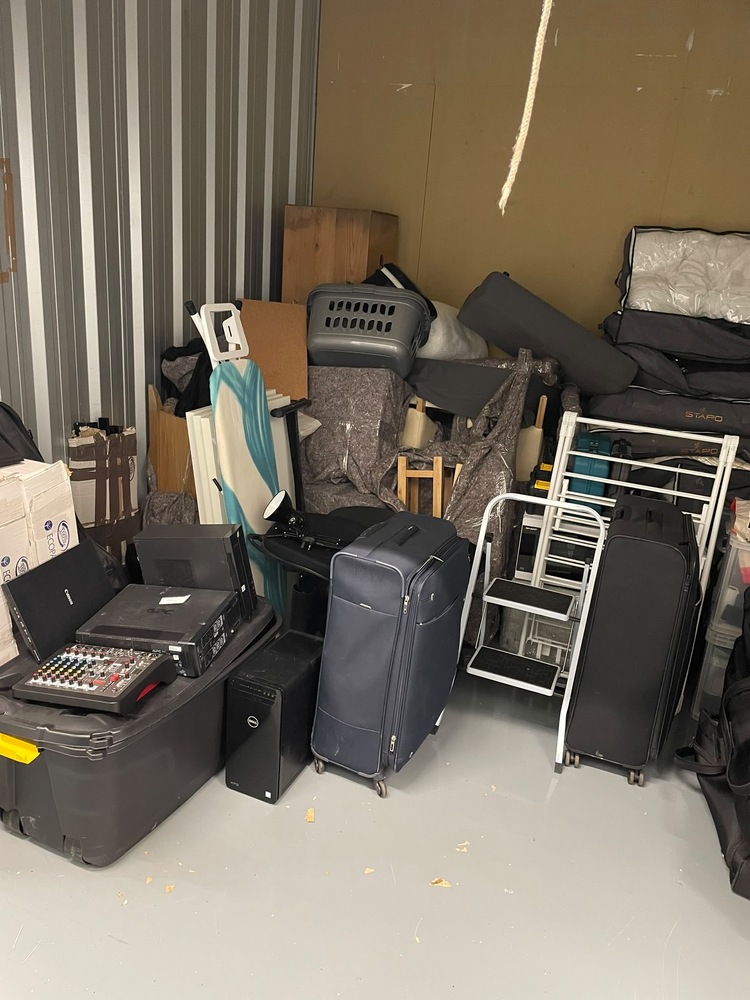 Reading Storage auction IB-9836