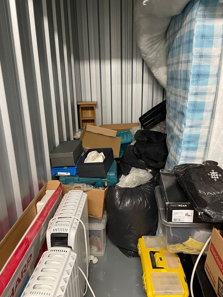 Reading Self storage auction IB-4209