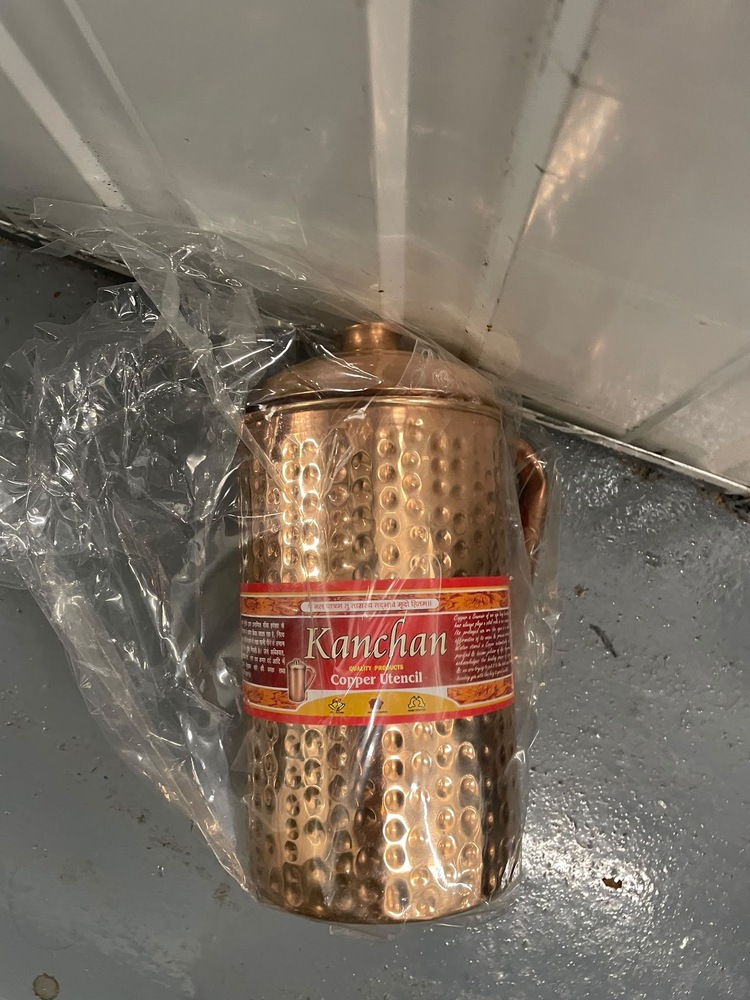 Reading storage facility unit auction IB-4209 16