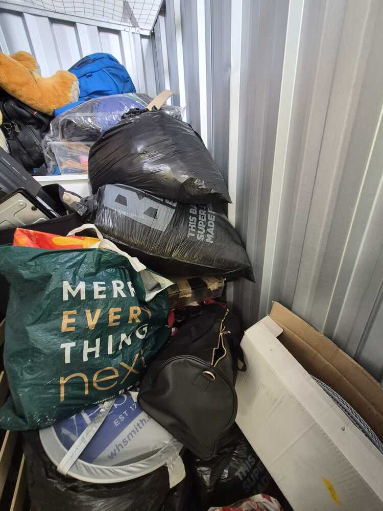 StorageMart Worthing Self storage unit auction IB-5849