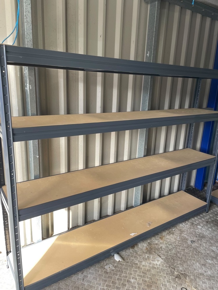 Orpington Storage Unit auction IB-3555 12