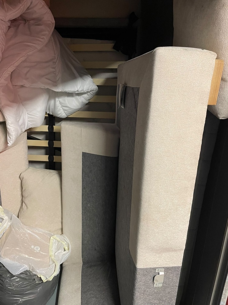 Orpington storage facility unit auction IB-9372 16