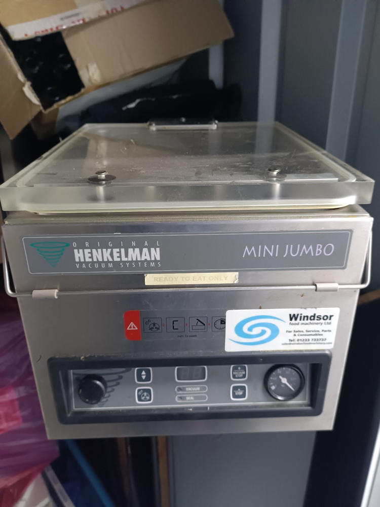 SOHO Self storage unit auction IB-5729