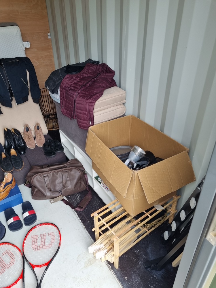 Now Storage Cheltenham - Colletts Drive  Storage auction IB-9811 10