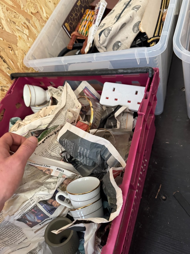 StandBy Self Storage Crawley Storage auction IB-1586 10