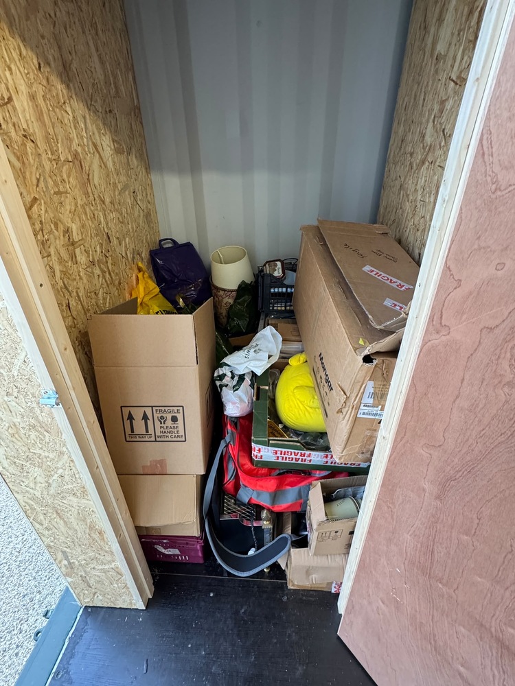 StandBy Self Storage Crawley Self storage unit auction IB-1586 13