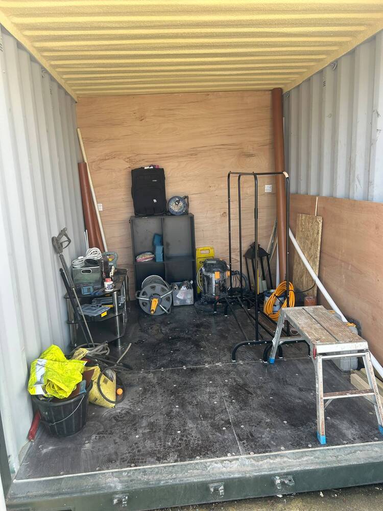 Now Storage Newent Storage auction IB-9246