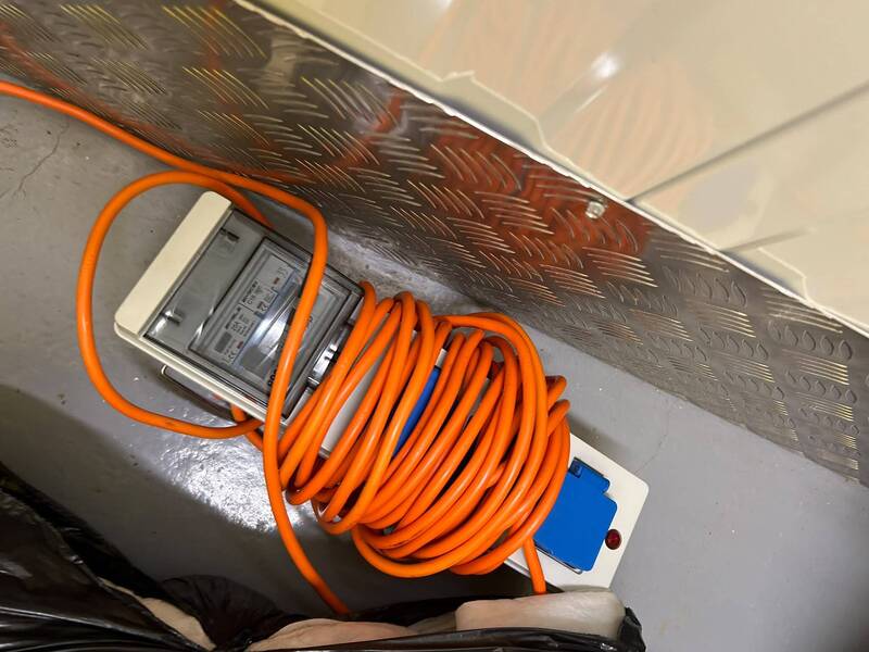 Now Storage Newent storage facility unit auction IB-4869