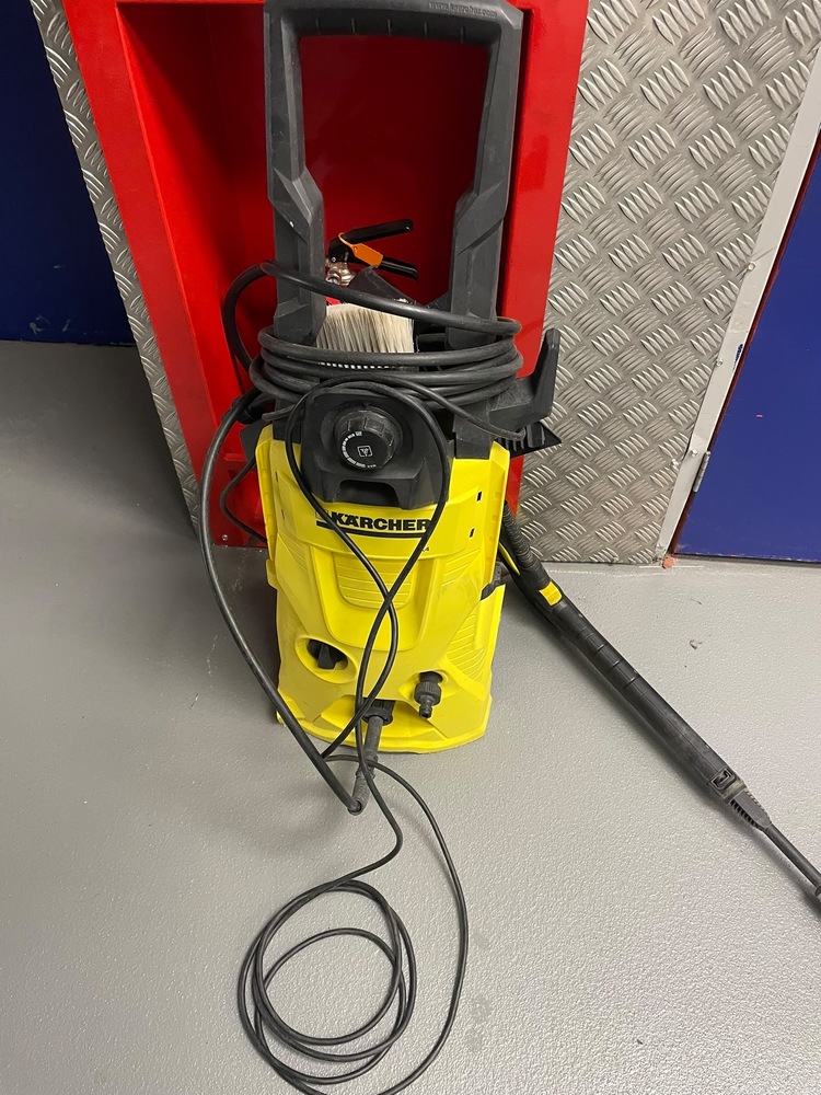 Orpington storage facility unit auction IB-7419 26