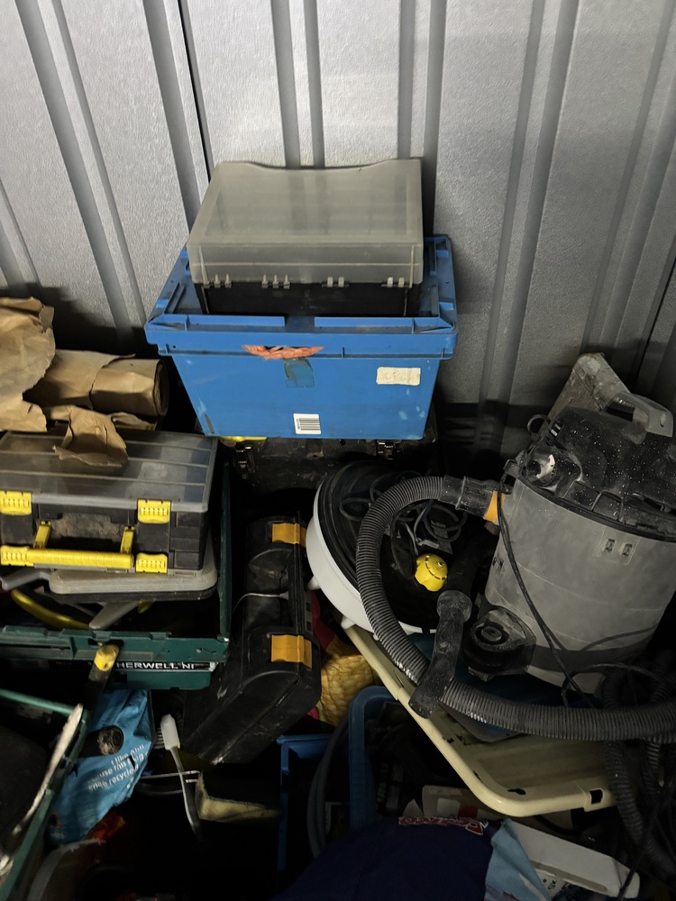 Wembley Storage auction IB-6545 20