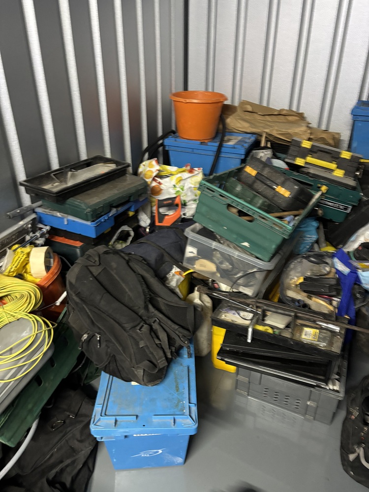 Wembley Storage auction IB-6545 30