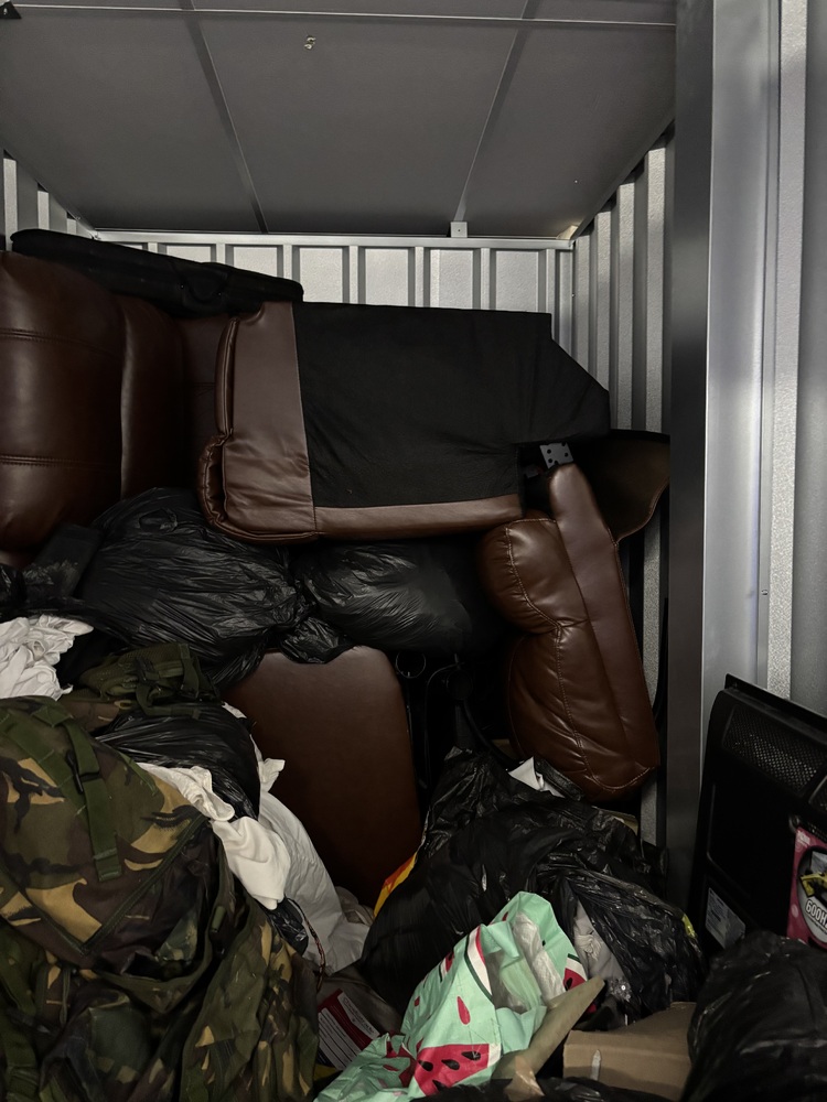 Wembley Self storage auction IB-4454 14