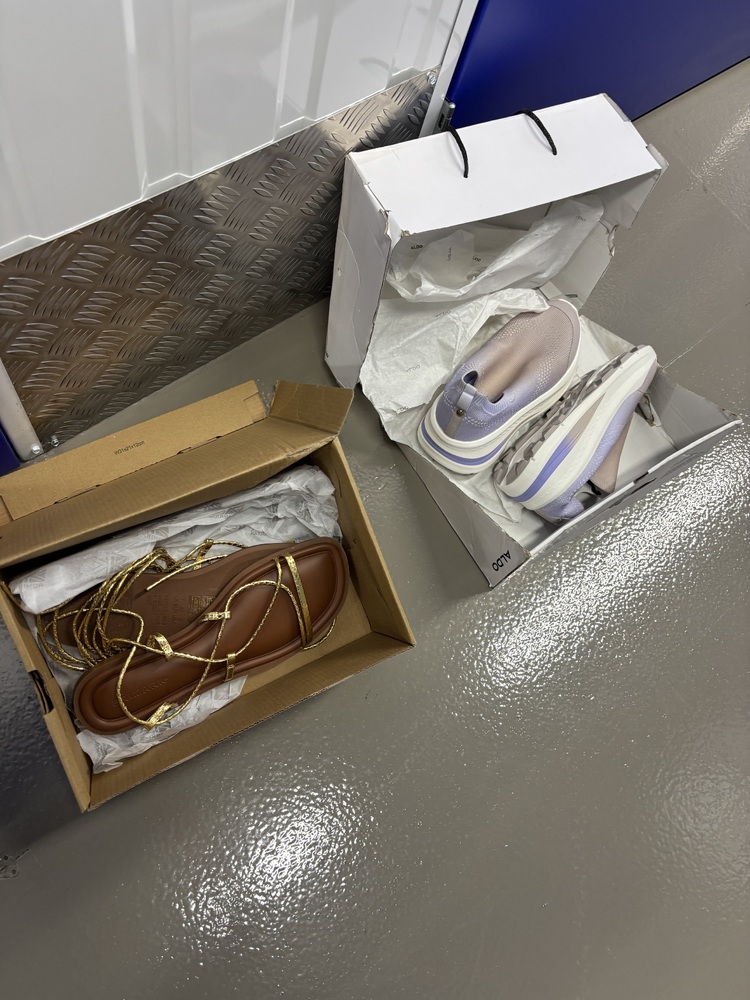 Wembley Storage auction IB-3125 10