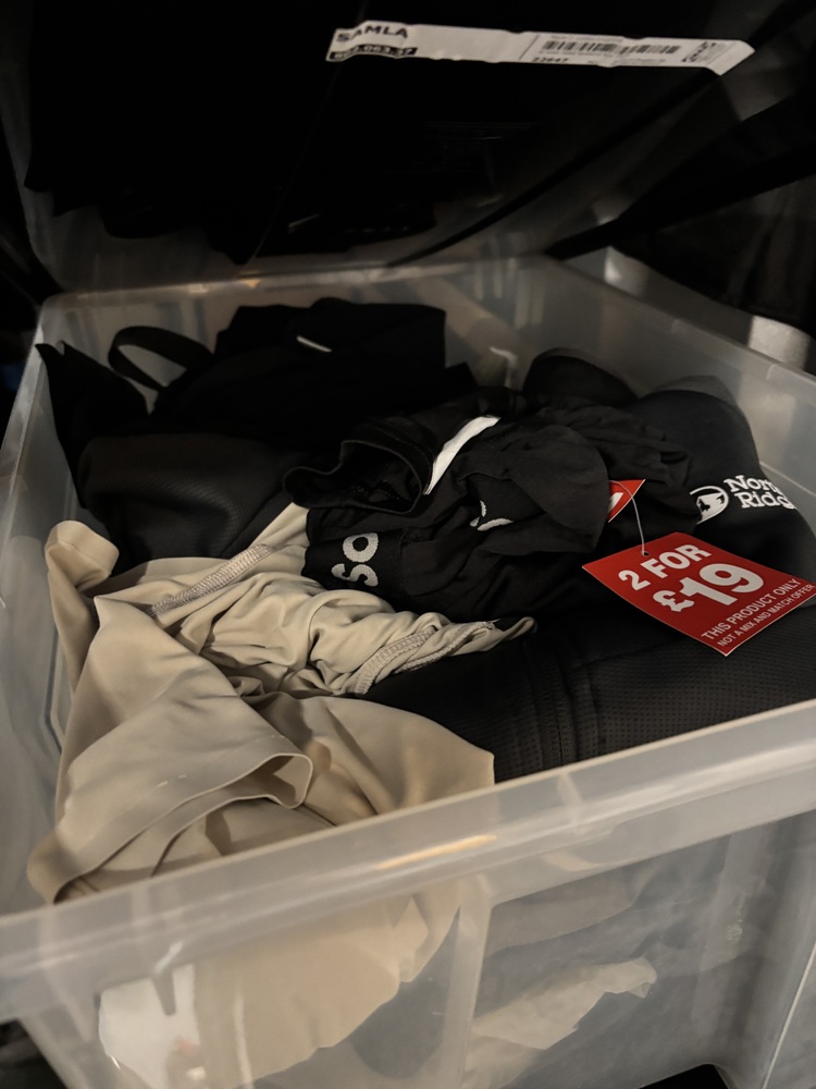Staples Corner storage facility unit auction IB-9933