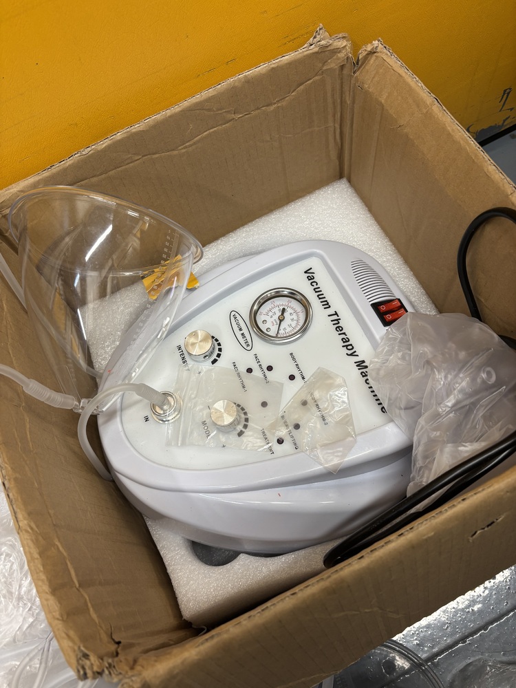 Staples Corner Storage auction IB-9173 10