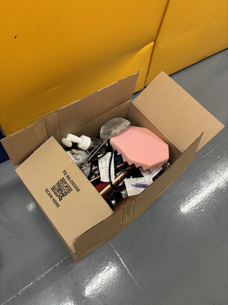Staples Corner Self storage auction IB-9173 14