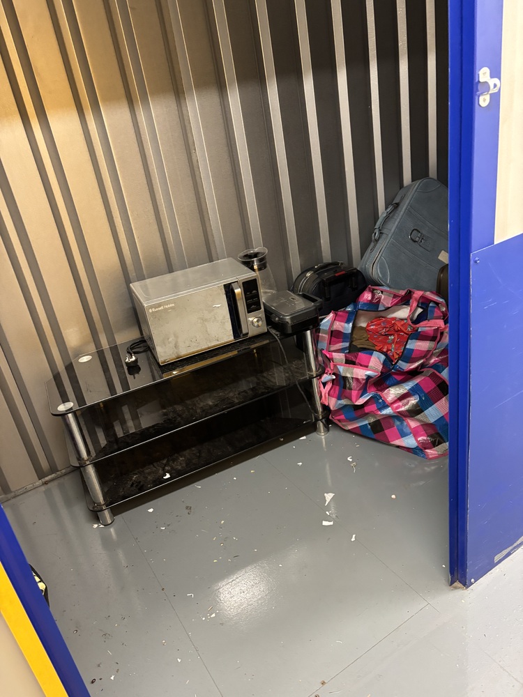 Staples Corner Self storage auction IB-3489